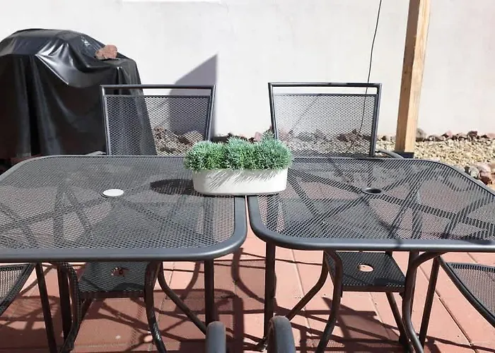 2br Desert Retreat Monthly
