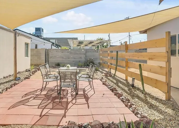 2br Desert Retreat Monthly Holiday home